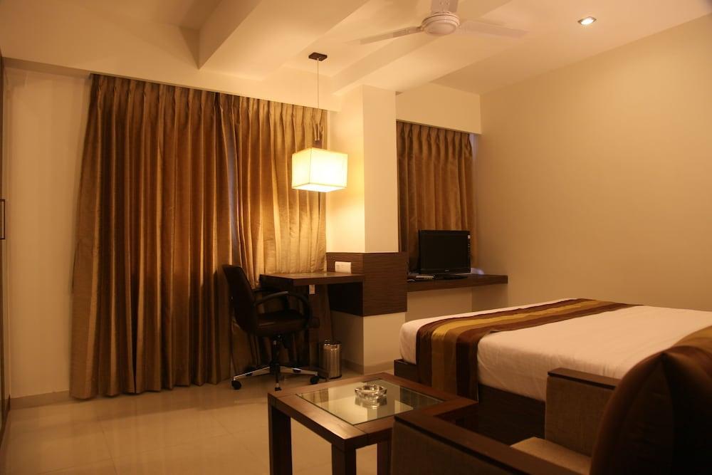 Le Grande Residency -Unmarried Couples Are Not Allowed Ahmadabad Zewnętrze zdjęcie